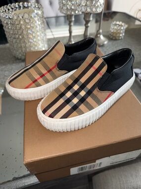 Burberry Kids Beige Black Check Slip-On Sneakers with box!
